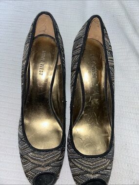 Nine West Black and Gold Woven Peep Toe Heels